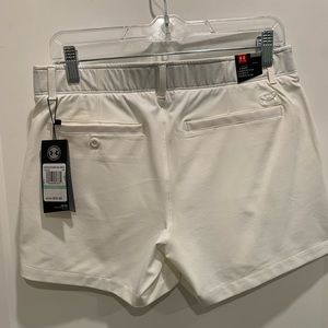 NEW Under Armour 4” Athletic Shorts